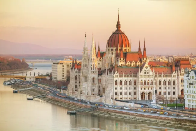 Hungary Schengen Visa for Bangladeshi Citizens: Requirements and Application Online cover image