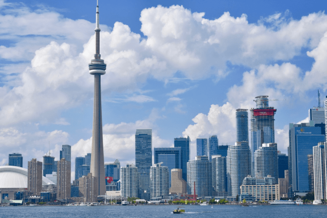 Do citizens of the United Arab Emirates need a Canada Visa or Canada ETA? cover image