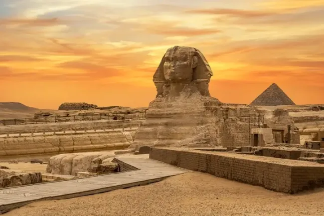 Travel to Egypt from Australia: Application and requirements cover image