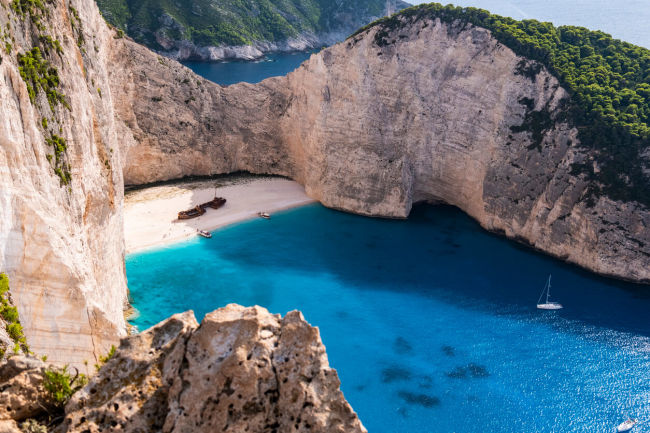 15 Praias Imperdíveis na Grécia! cover image