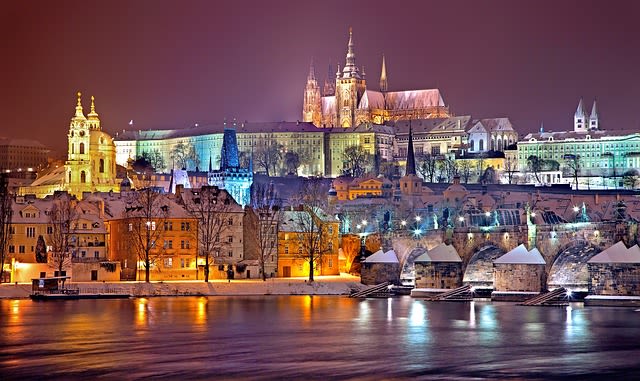 Visiting Prague: Your practical guide | iVisa cover image